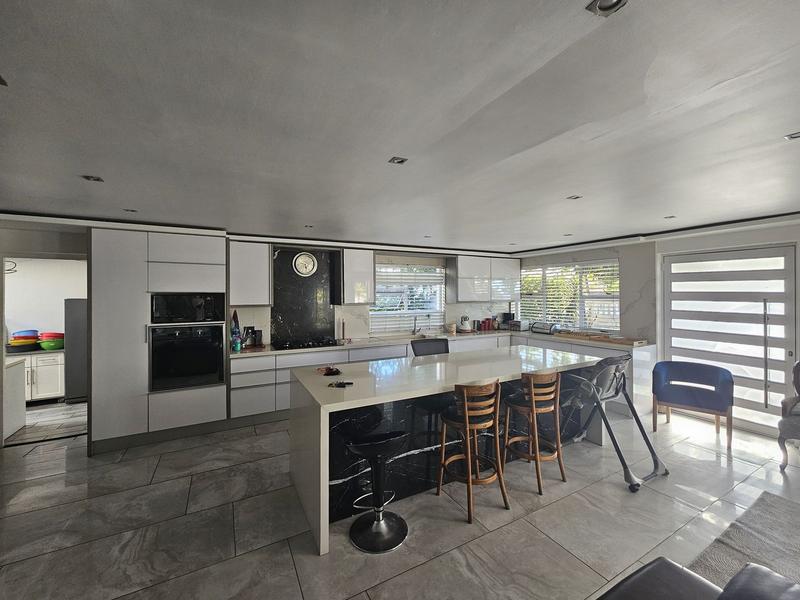 3 Bedroom Property for Sale in Newfields Western Cape